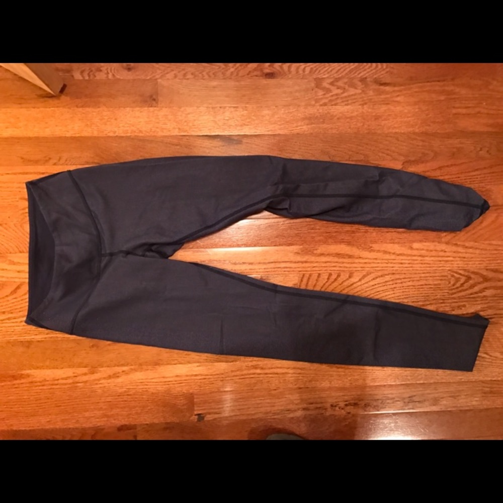 Lulu lemon leggings size 4 jean